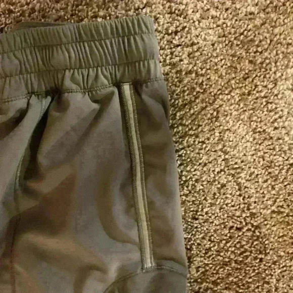 CRZ (Amazon) yoga athletic shorts. - Picture 6 of 7